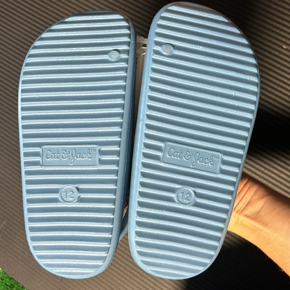 Slides / sandals with Velcro backs - Picture 4 of 5